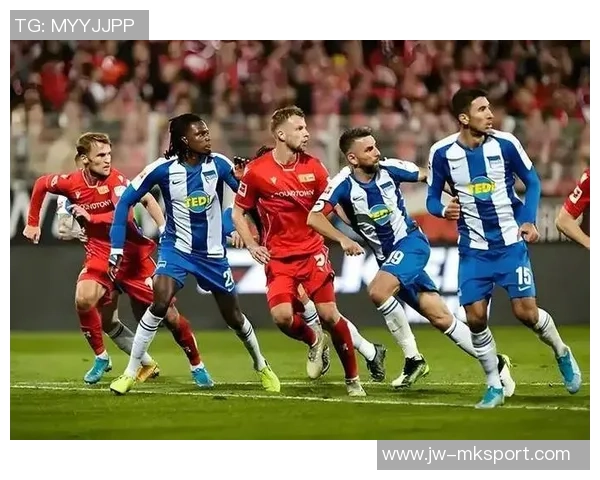 欧冠小组赛精彩对决中日德兰迎战年轻人球队分析与展望